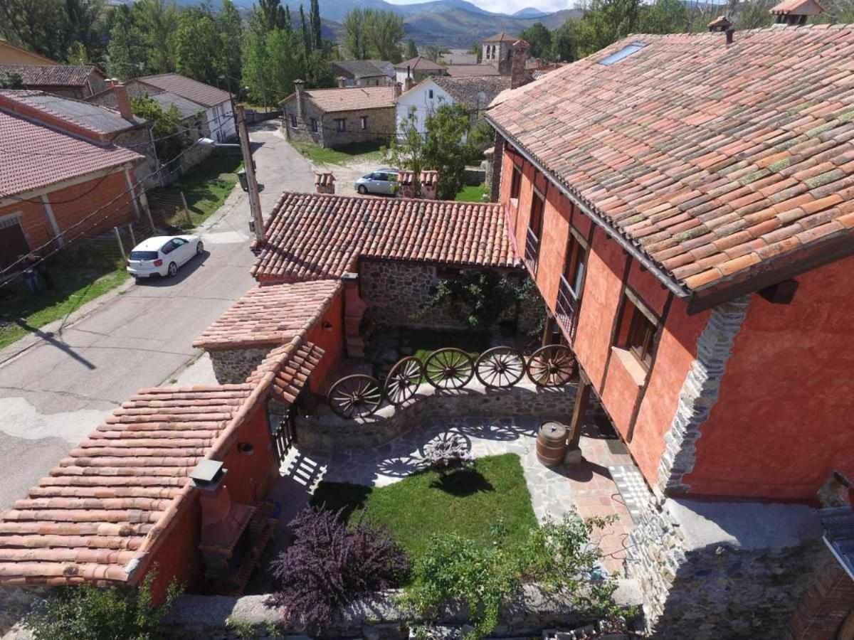 Casa Rural La Parda Triollo ภายนอก รูปภาพ